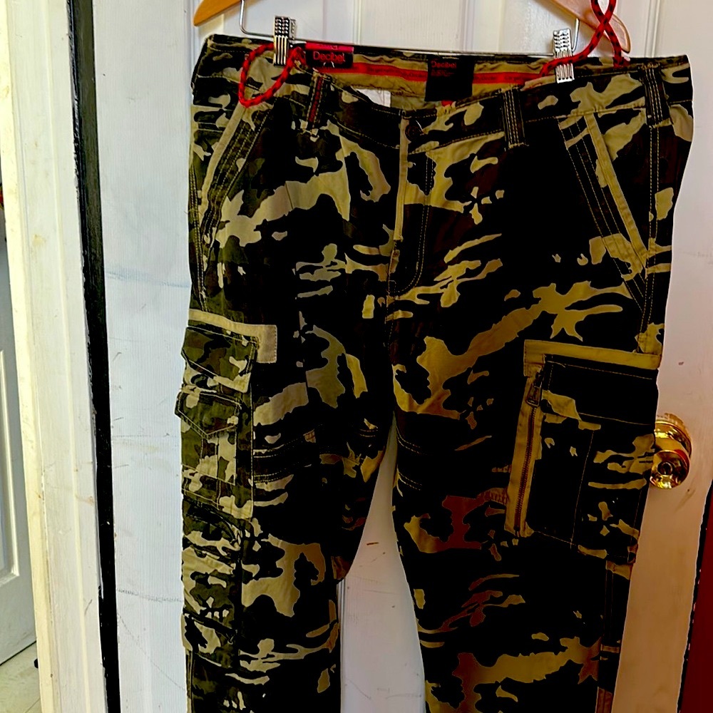 Decibel camouflage cargo pants